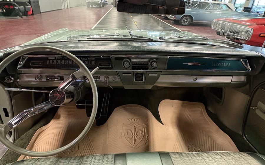 1962 Oldsmobile EightyEight