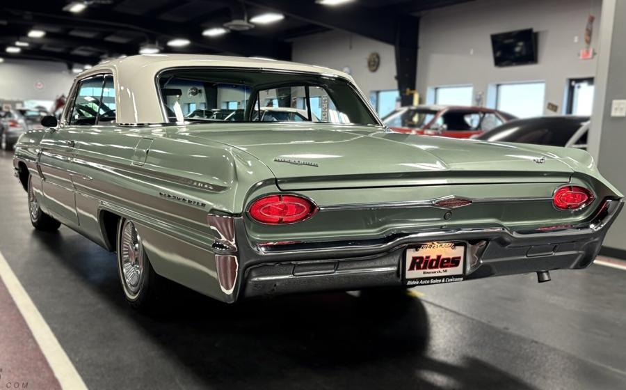 1962 Oldsmobile EightyEight