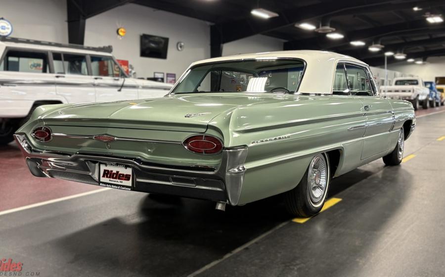 1962 Oldsmobile EightyEight