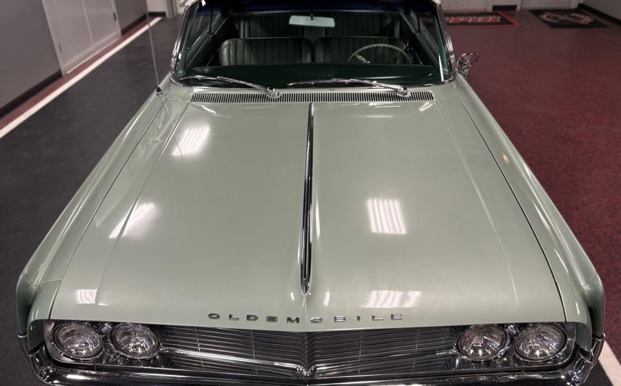 1962 Oldsmobile EightyEight
