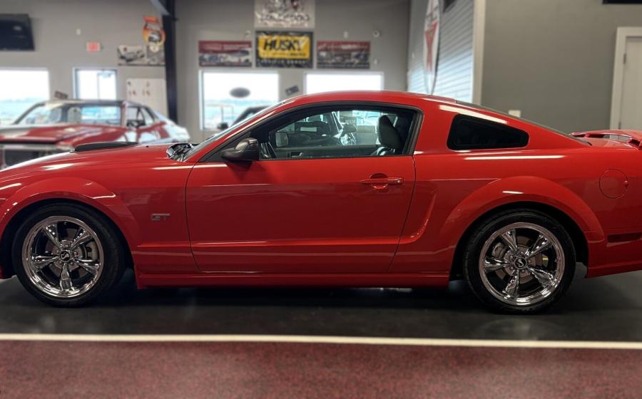 2006 Ford Mustang