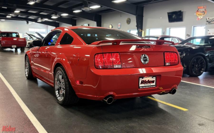 2006 Ford Mustang