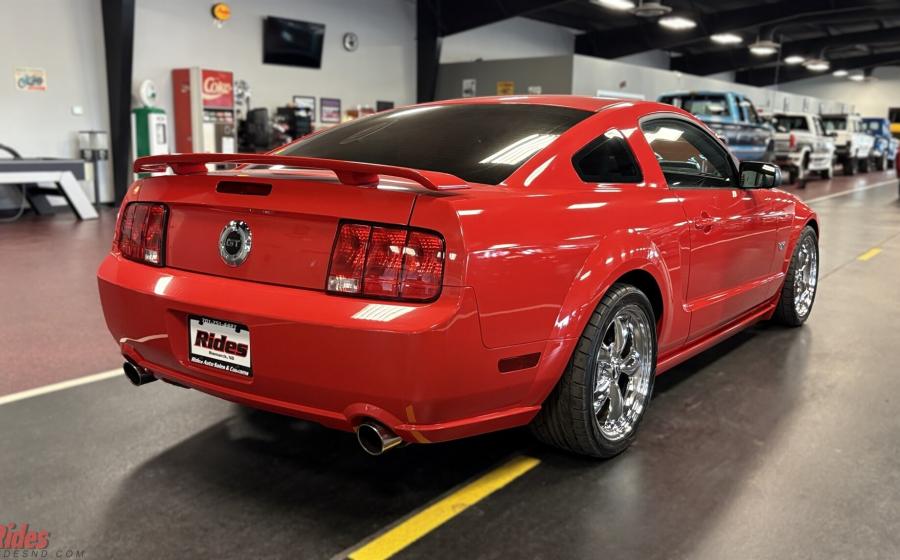 2006 Ford Mustang