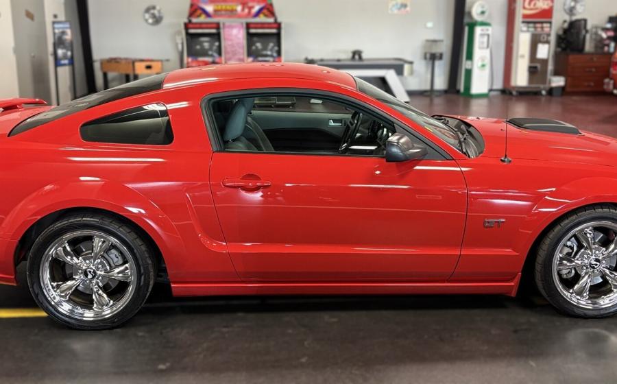 2006 Ford Mustang